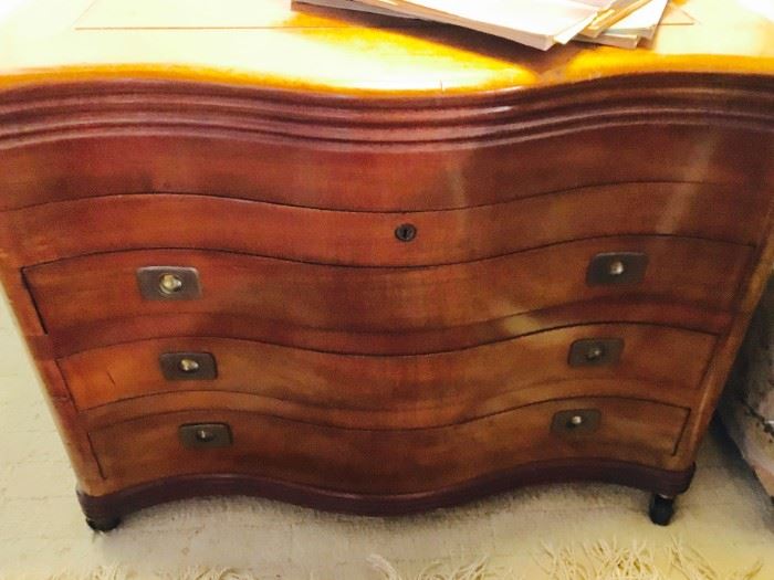 Vintage, curved jewelry chest with 3 drawers and open top lid
