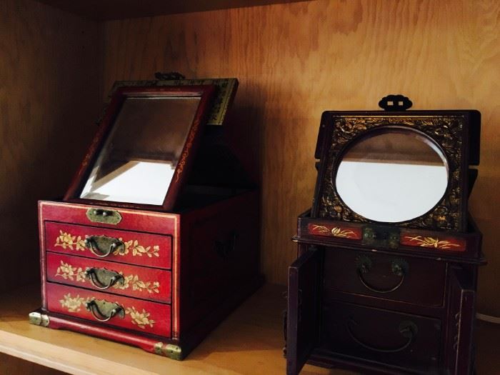 Oriental mirrored jewelry boxes