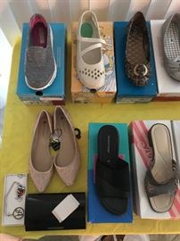 Lots of ladies shoes, some brand new size 8 
