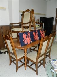 Dining table w/Chairs