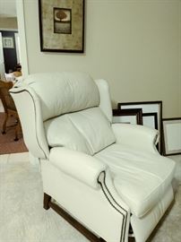 Reclining wingback