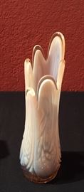 Vintage Peach & White Double Vase Exquisite