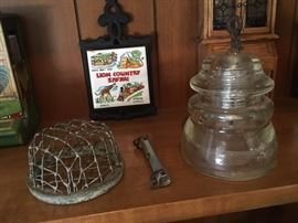 OLD Insulator - check this OUT!
