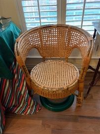 wicker chair 