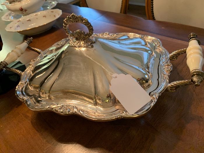 Beautiful silverplate server