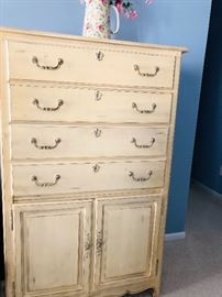 Blonde Chest of Drawers with pull out Desk