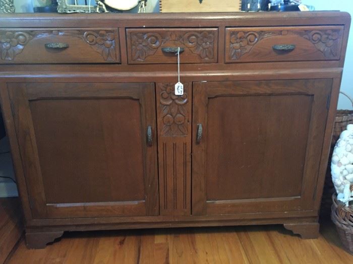 Art Deco buffet/sideboard in excellent condition
