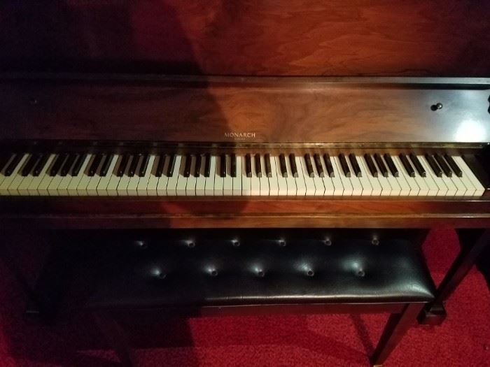 piano in mint condition