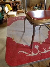 Vintage dining room table and 1 vintage chair