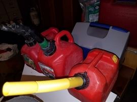 GAS CANS