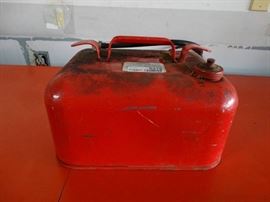 3 1 2 gallon gas can