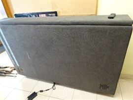 Serta motion custom Queen size TV lift footboard w ...