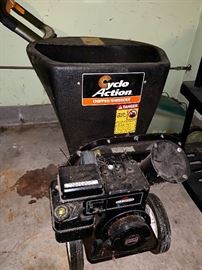 Cyclo Action Chipper Shredder 5HP
