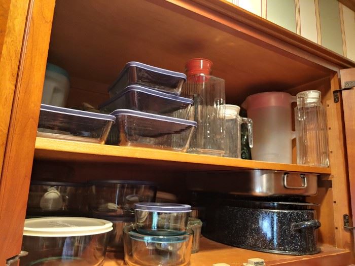Tons of clear Pyrex with covers