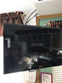 LG LED TV with Wall Mount, Remote and Instruction booklet