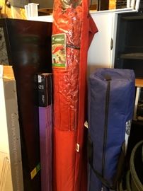 Looks like brand new patio umbrella