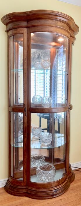 Lighted and Mirrored, "ShowOff" Case, with Glass Shelves