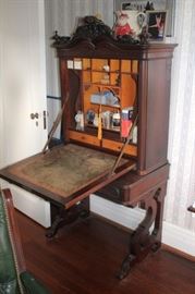 Writing Desk/Hutch