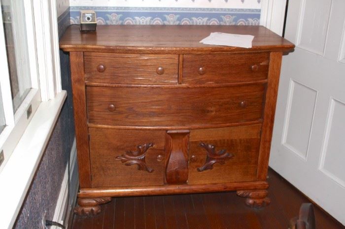 Dresser