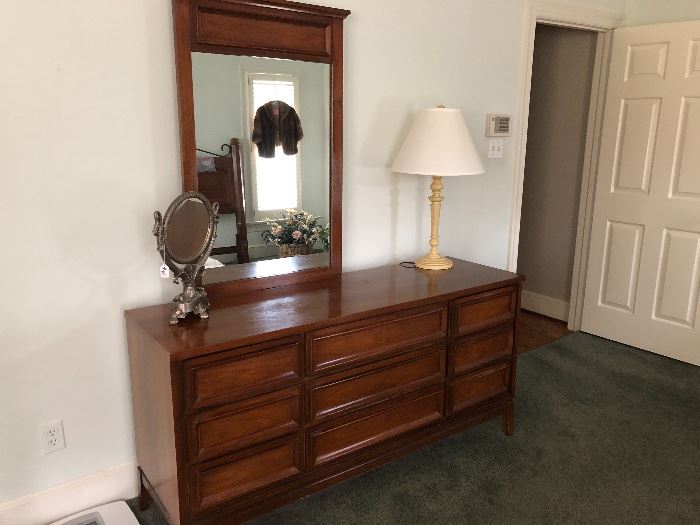 Dixie Furniture Co
