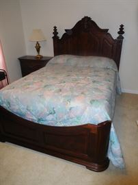 Sumter queen size bed