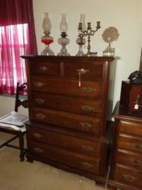 bedroom solid wood dresser and chest