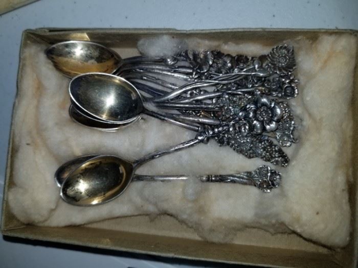 lovely 1907 Reed and Barton fruit handled demitasse spoons