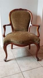Pair of Queen Anne style chairs