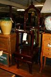 mahogany gentleman's valet