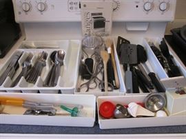 Cutlery & Kitchen Tools