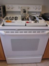 GE Electric Stove with Ceramic Top, Self Cleaning Radiant