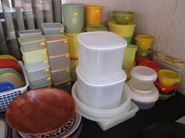 NICE Tupperware Collection!