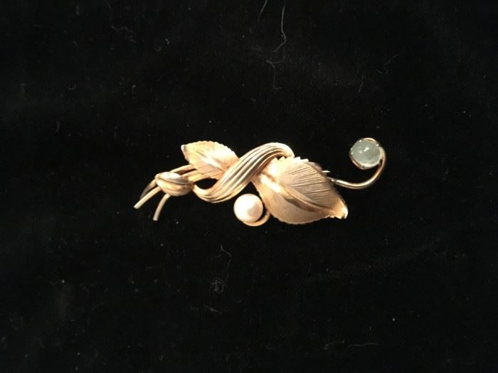 gold-filled pin with cultured pearl and moonstone