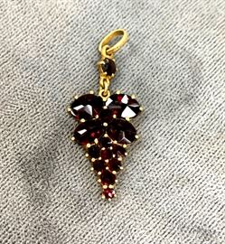 Garnet pendant