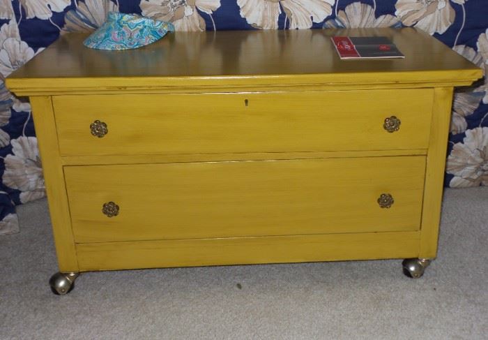 painted retro blanket chest