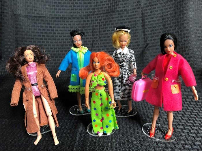 Five Female Dressy Action Figures