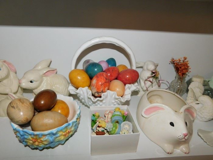 Fenton Basket with Marble Eggs