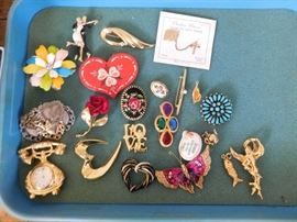 Brooches/Pins
