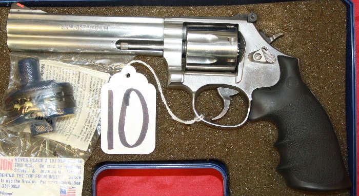 10 - SMITH & WESSON 686-6, 357, REVOLVER, 6" STAINLESS CASE