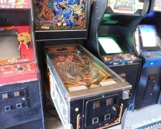 Williams Sorcerer Pinball Machine