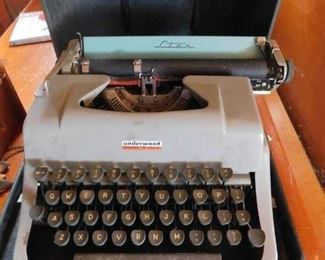 Underwood Typewriter