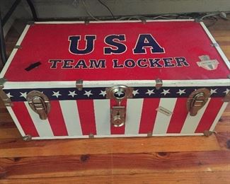 USA Team Locker Trunk
