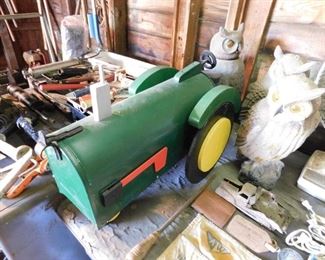 John Deere Tractor Mailbox