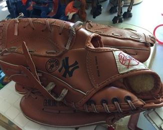 Gatorade New York Yankees Baseball Glove