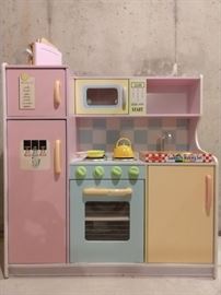 Kid Kraft "Uptown Pastel Play Kitchen", measures 43" x 17.75" x 41", with all accessories.