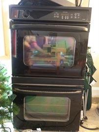 Yeppers, this is freshly yanked out of the wall just in time for this sale. Step right up folks, this here's a GE double wall oven model #J TP27BOD1BB, serial #TA6 85929Q.