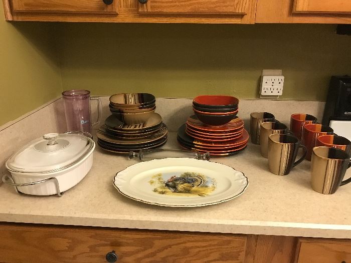 Stoneware and a beautiful Turkey platter