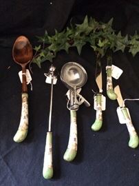 Enamel handled utensils