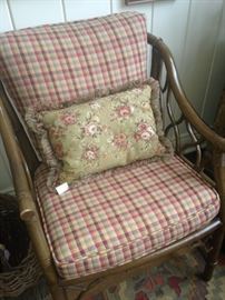 Another decorative pillow