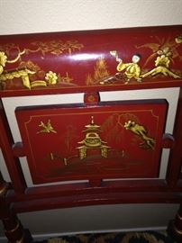 Vivid hand-painted details